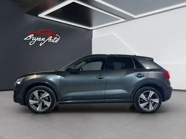 Audi Q2 view 6