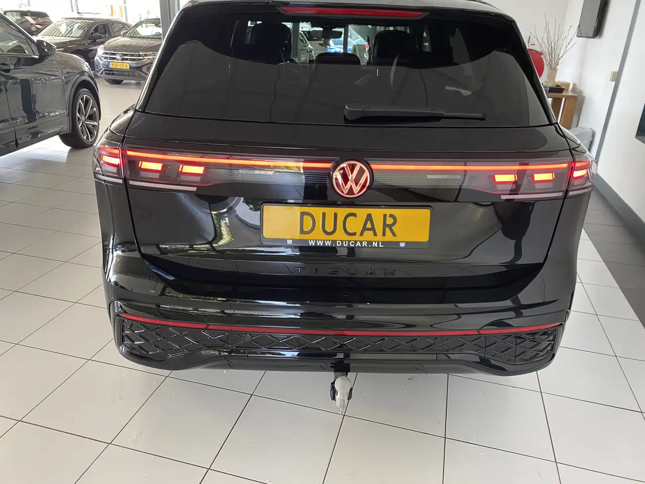 Volkswagen Tiguan 1.5 eHybrid R-Line Edition 272 PK Black-Style Pano, миниатюра 10