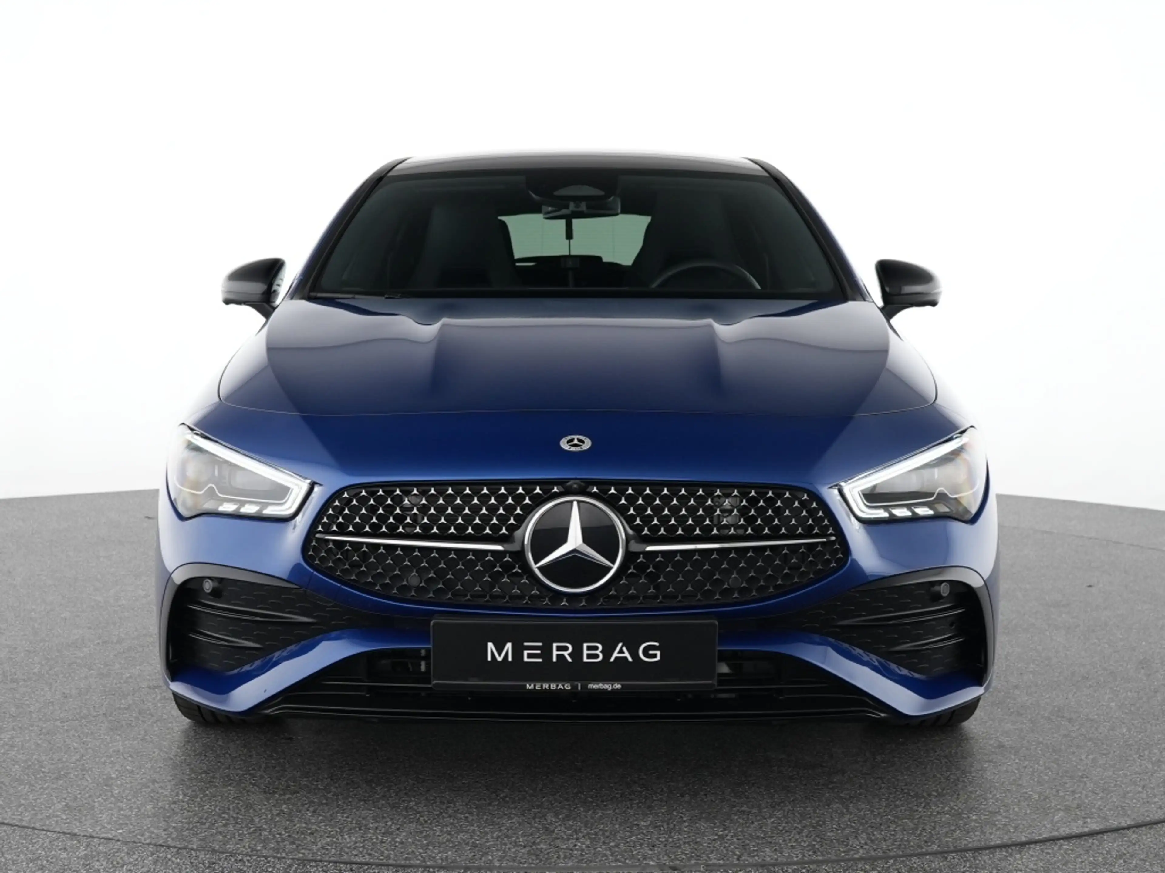 Mercedes-Benz CLA 200 SB AMG Premium Night Pano Multibeam 360° — photo 2