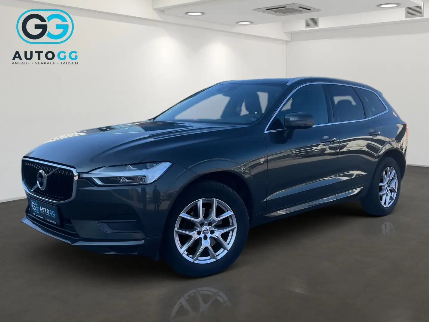 Volvo XC60 Momentum Pro 2WD Grau - 1