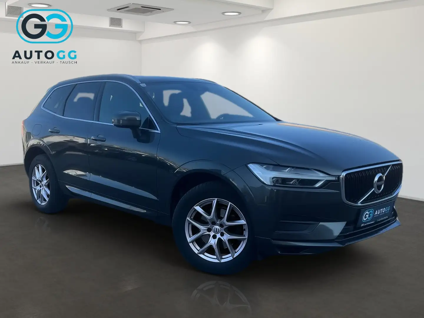 Volvo XC60 Momentum Pro 2WD Grau - 2