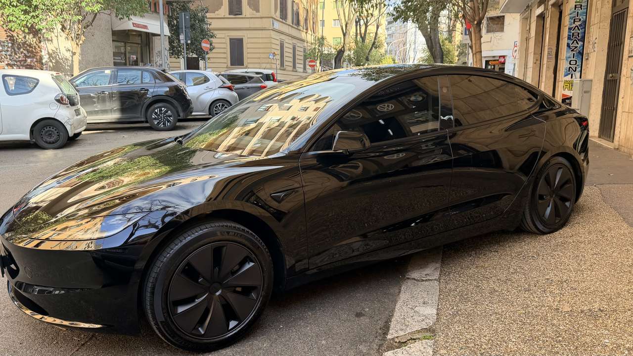 Tesla Model 3 Long Range Dual Motor awd Premium