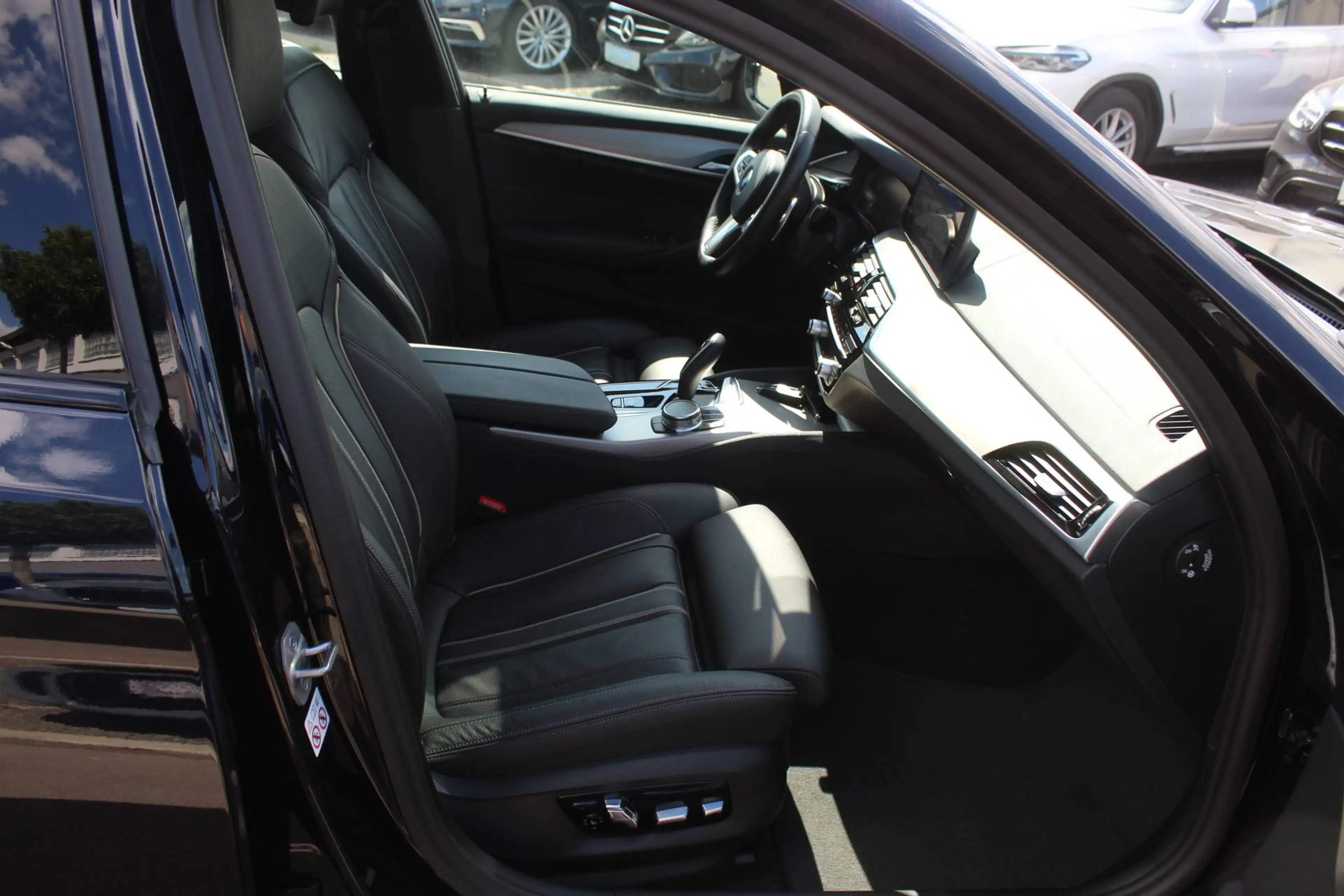 BMW 540 i Tour. xDrive M Sportpaket +Komfortsitz+Panoramad.+HUD — photo 12