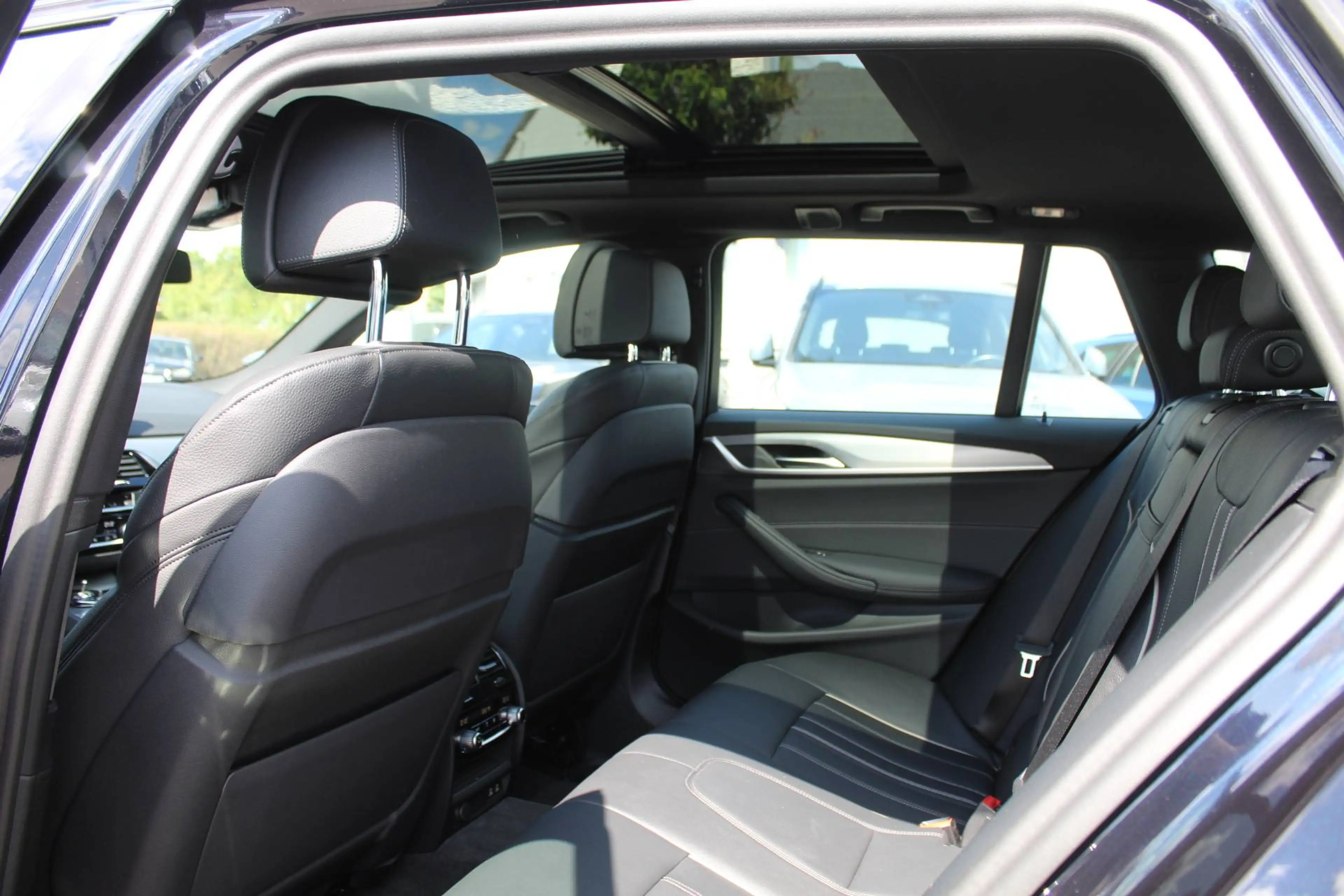 BMW 540 i Tour. xDrive M Sportpaket +Komfortsitz+Panoramad.+HUD — photo 5