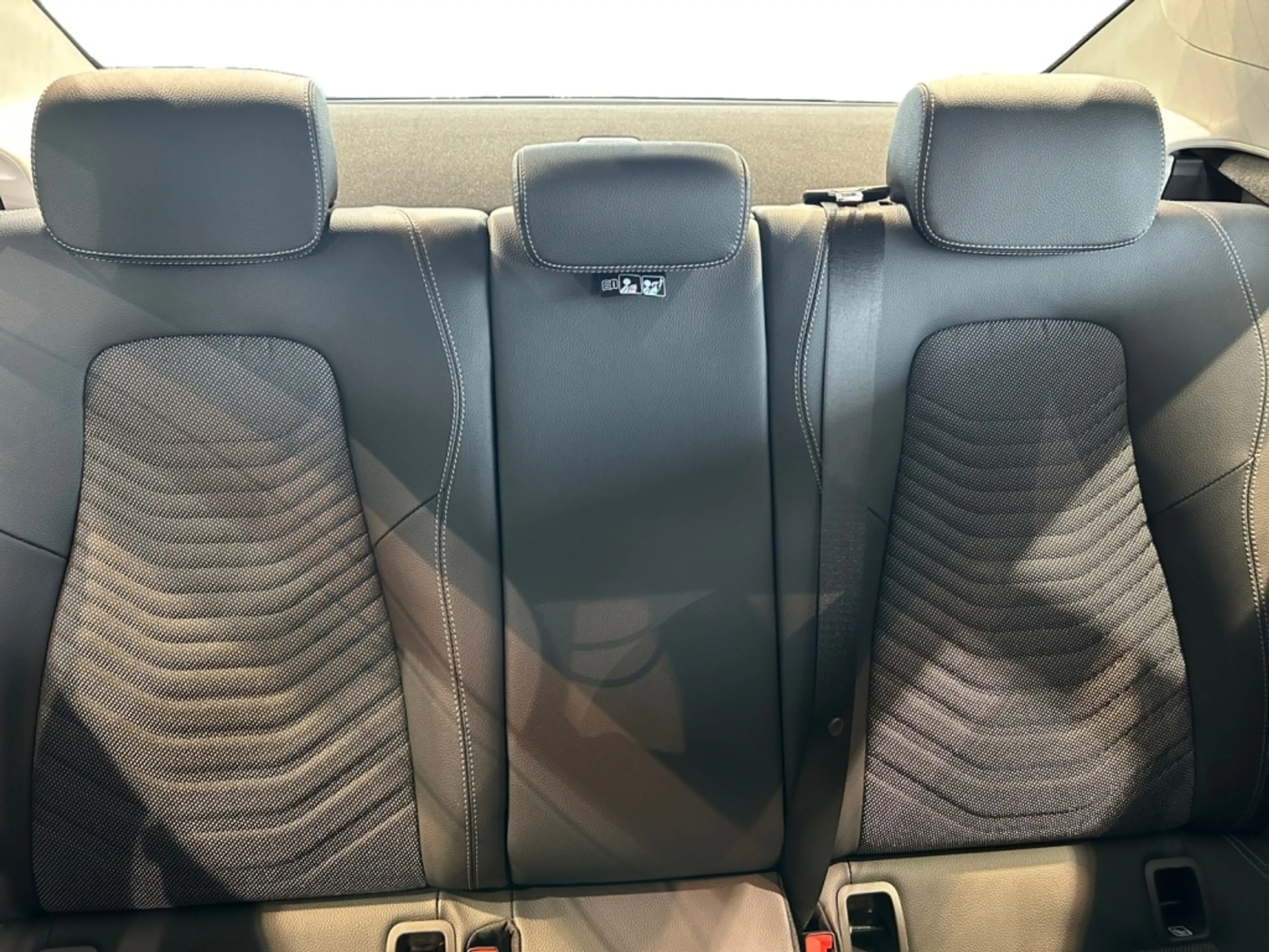Mercedes-Benz CLA 180 Coupe Progressive MBUX+Progressive+Wide — photo 11