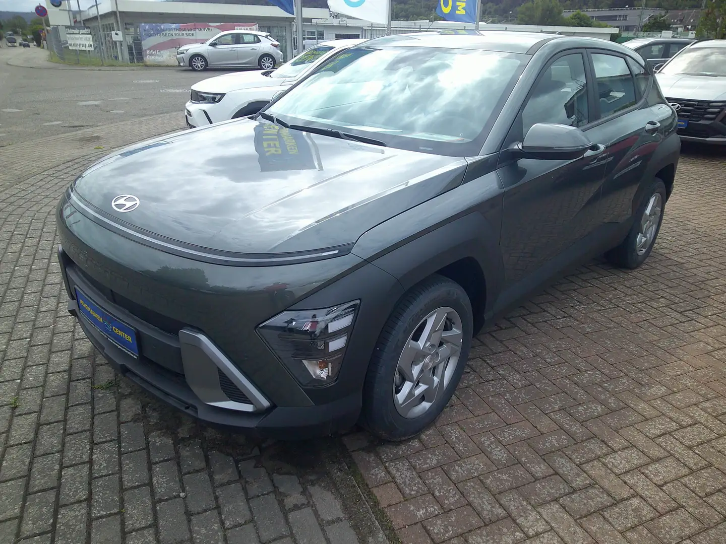 Hyundai KONA 1.6 T-GDI Navi,Kamera,PDC v+h,Klimaautomatik,Alufe Grau - 1