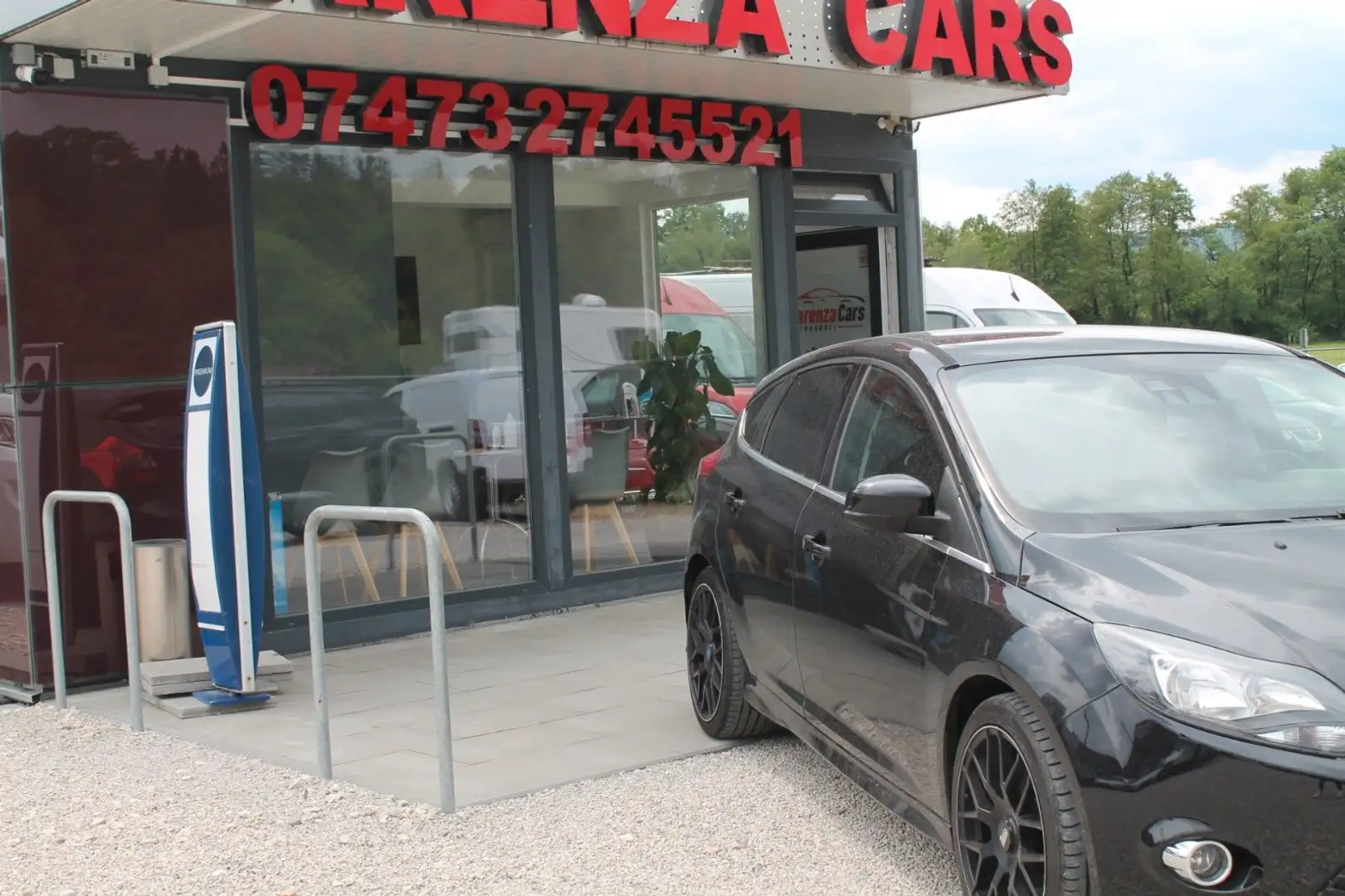 Ford Focus Lim. Titanium/Klima/Navi/ Black - 2