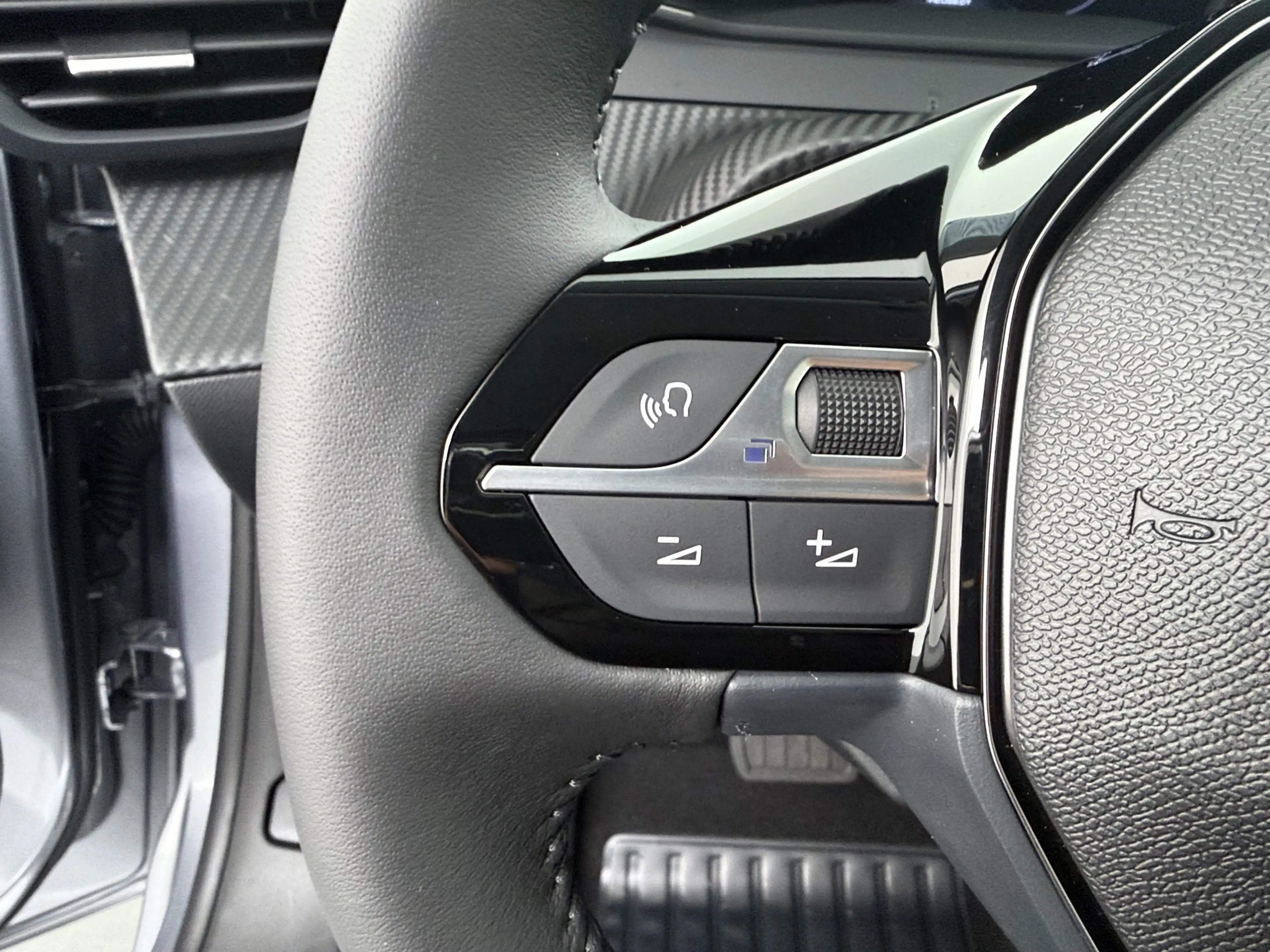 Peugeot e-208 EV Allure Avantage 51 kWh | SOH 99% | Carplay | Na — photo 27