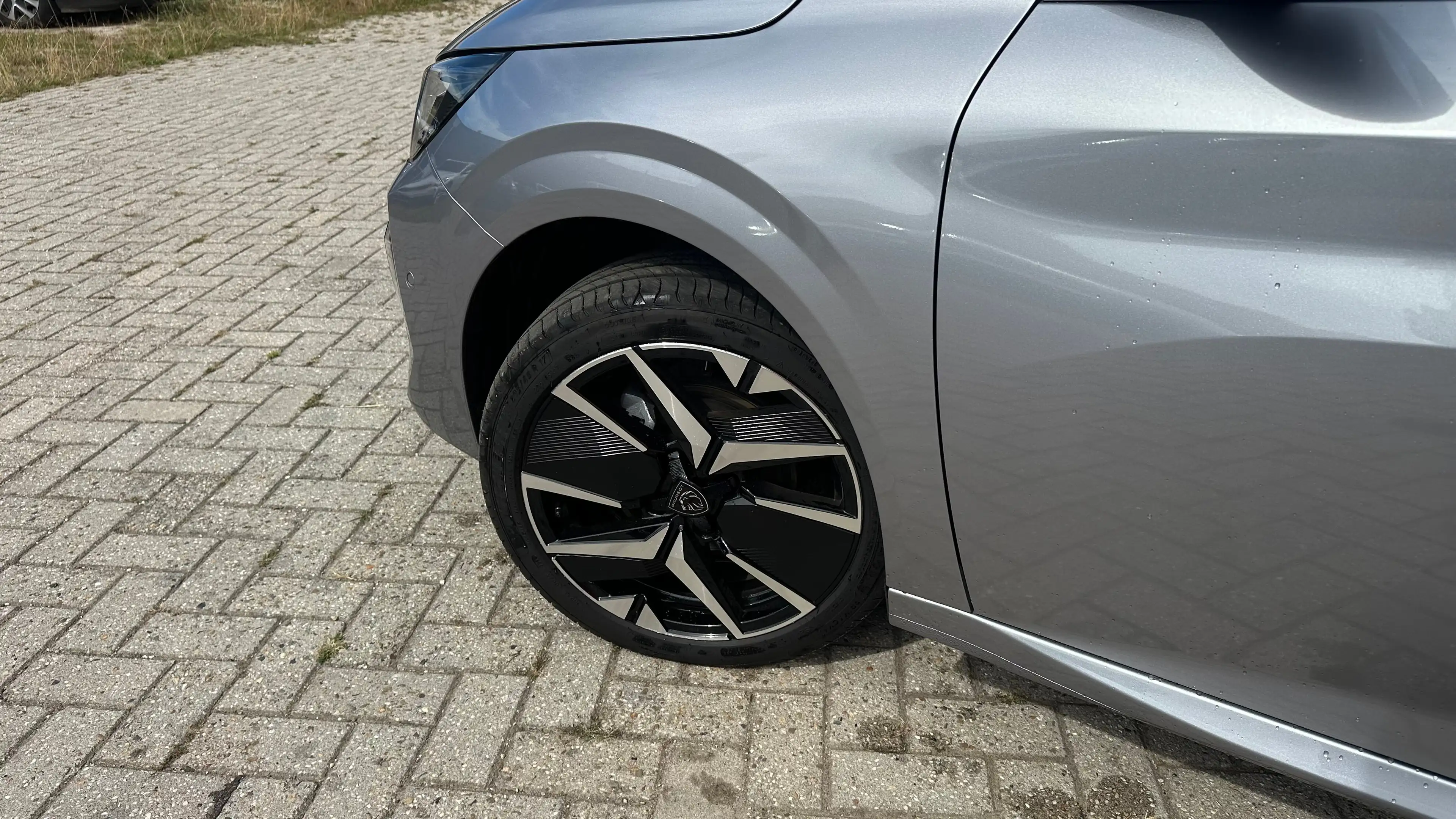 Peugeot e-208 EV Allure Avantage 51 kWh | SOH 99% | Carplay | Na — photo 5