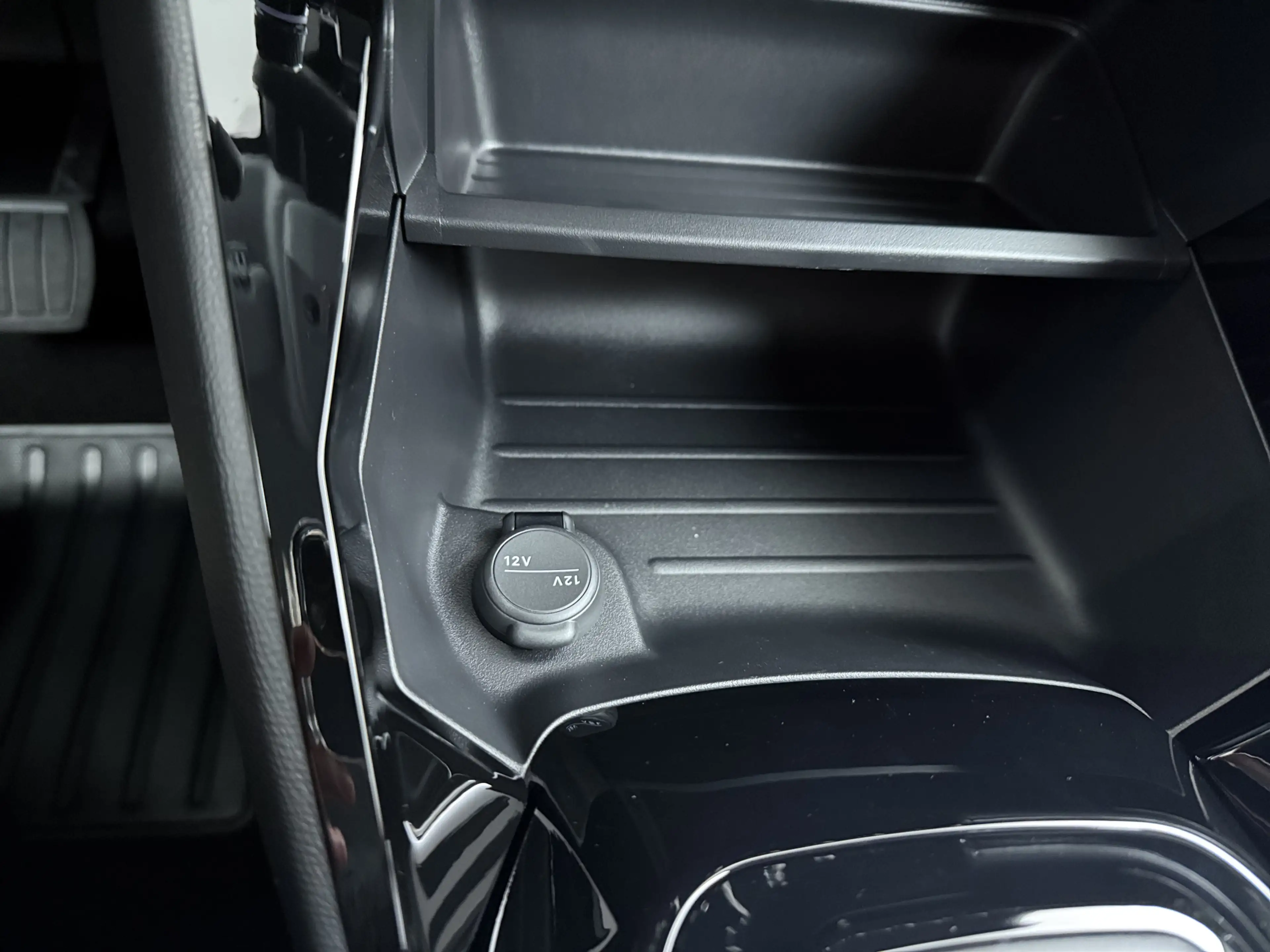 Peugeot e-208 EV Allure Avantage 51 kWh | SOH 99% | Carplay | Na — photo 24