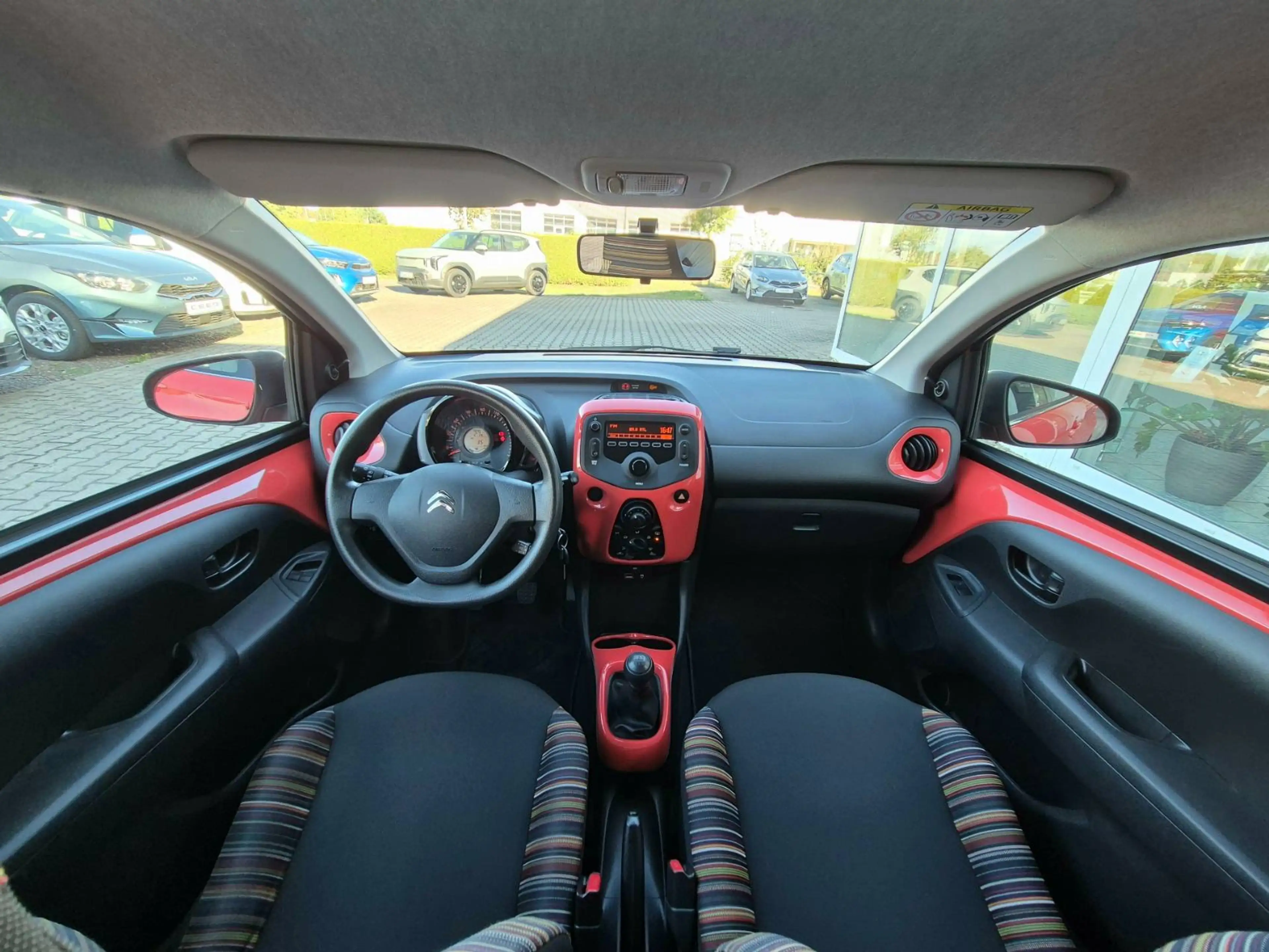 Citroen C1 VTi 68 Feel Klima Tempomat Sitzheizung — photo 11