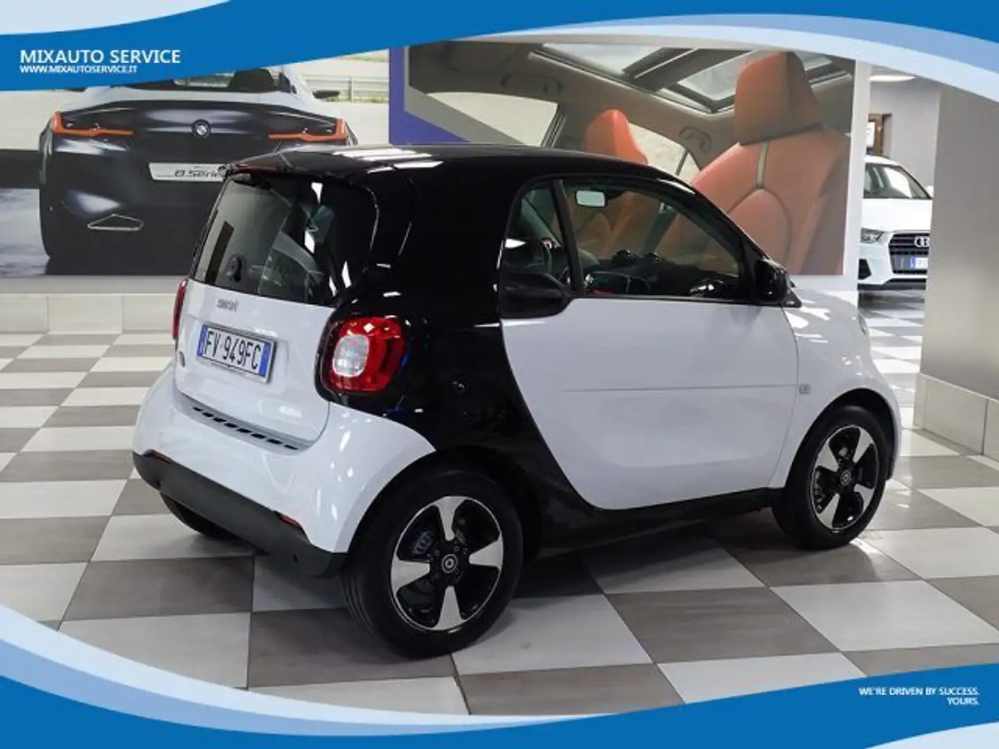 smart forTwo Coupè EQ Passion Blanc - 2