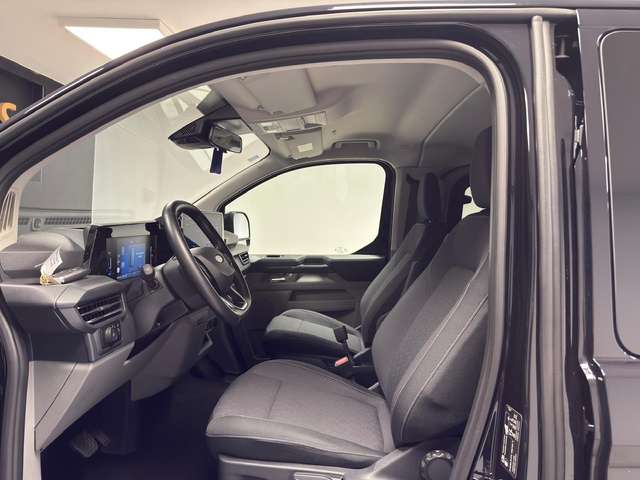 Ford Transit Custom — photo 11