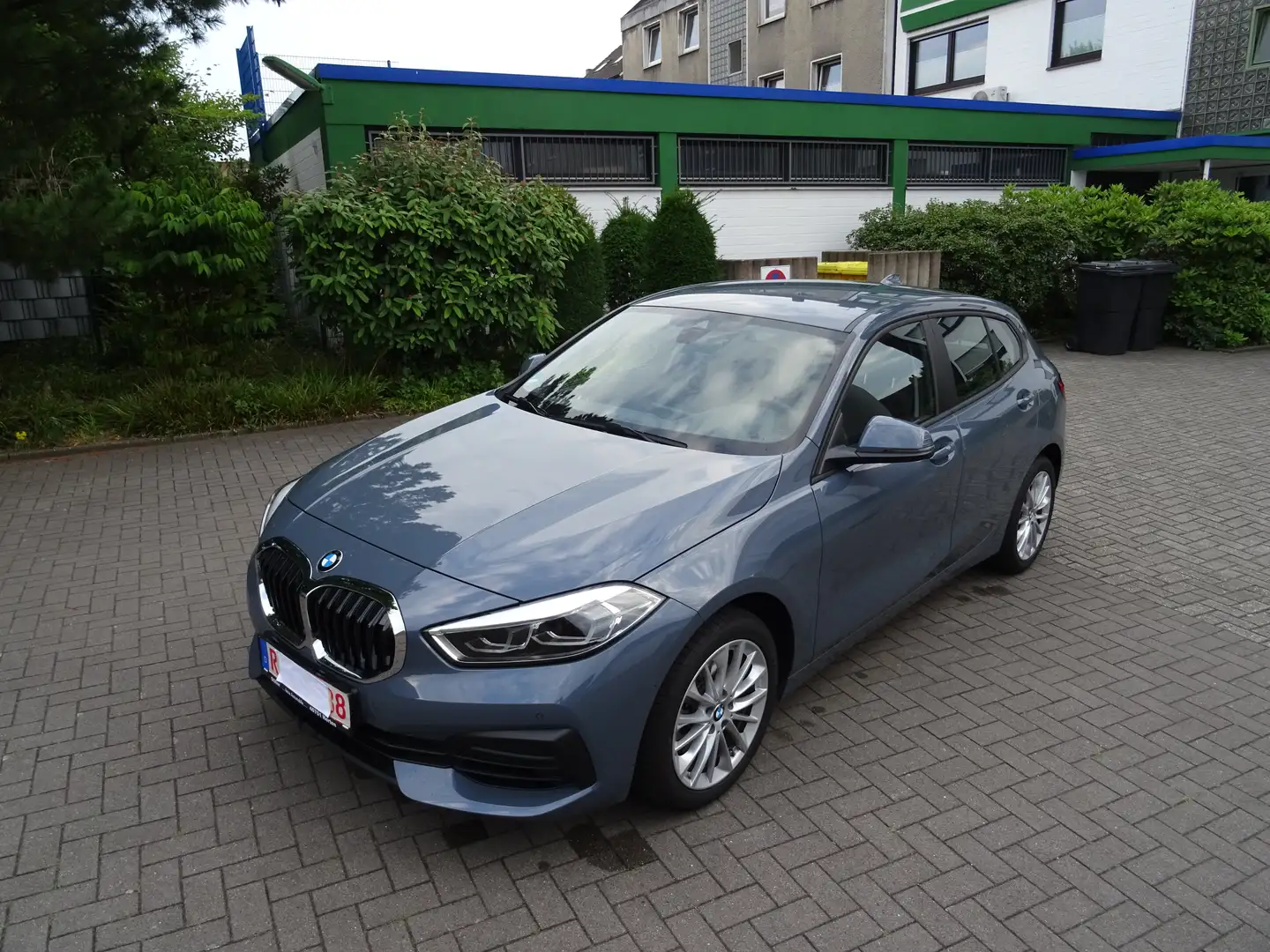 BMW 116 116 i Advantage, Sitzhz., Navi, PDC+Kamera, Alu17" Сірий - 2