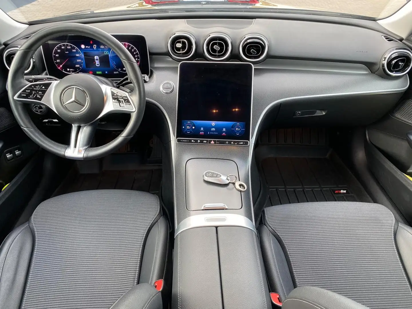 Mercedes-Benz C 300 Lim. C 300 e|LASER|NAVI/R-KAM Negro - 2