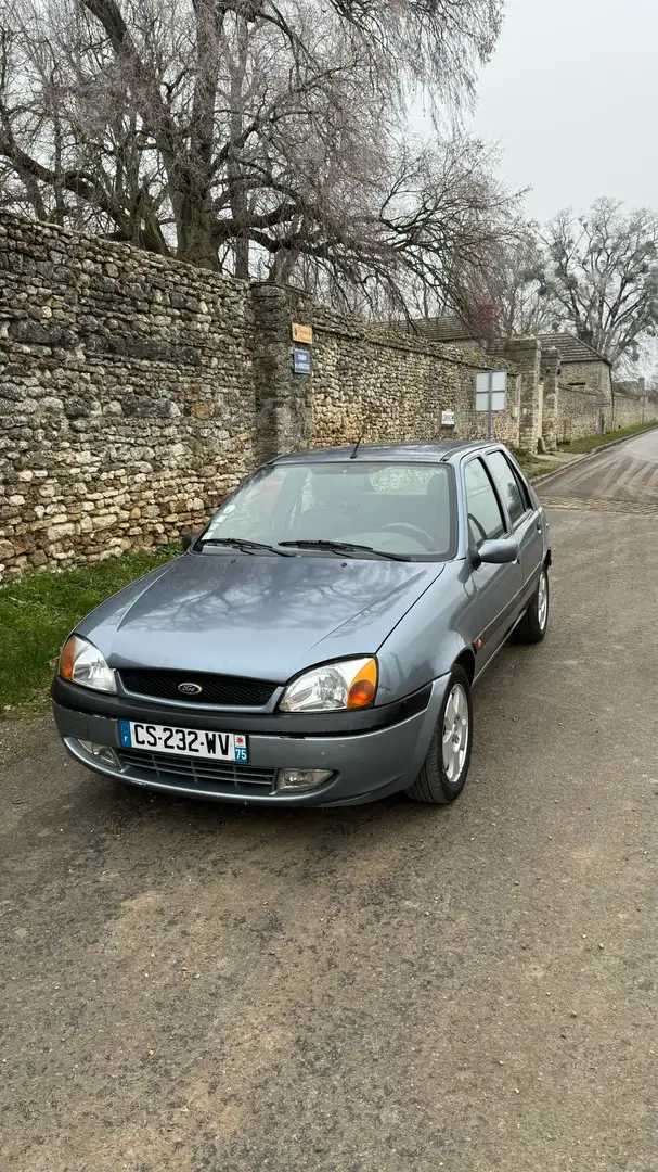 Ford Fiesta 1.3 Odyssée Albastru - 1
