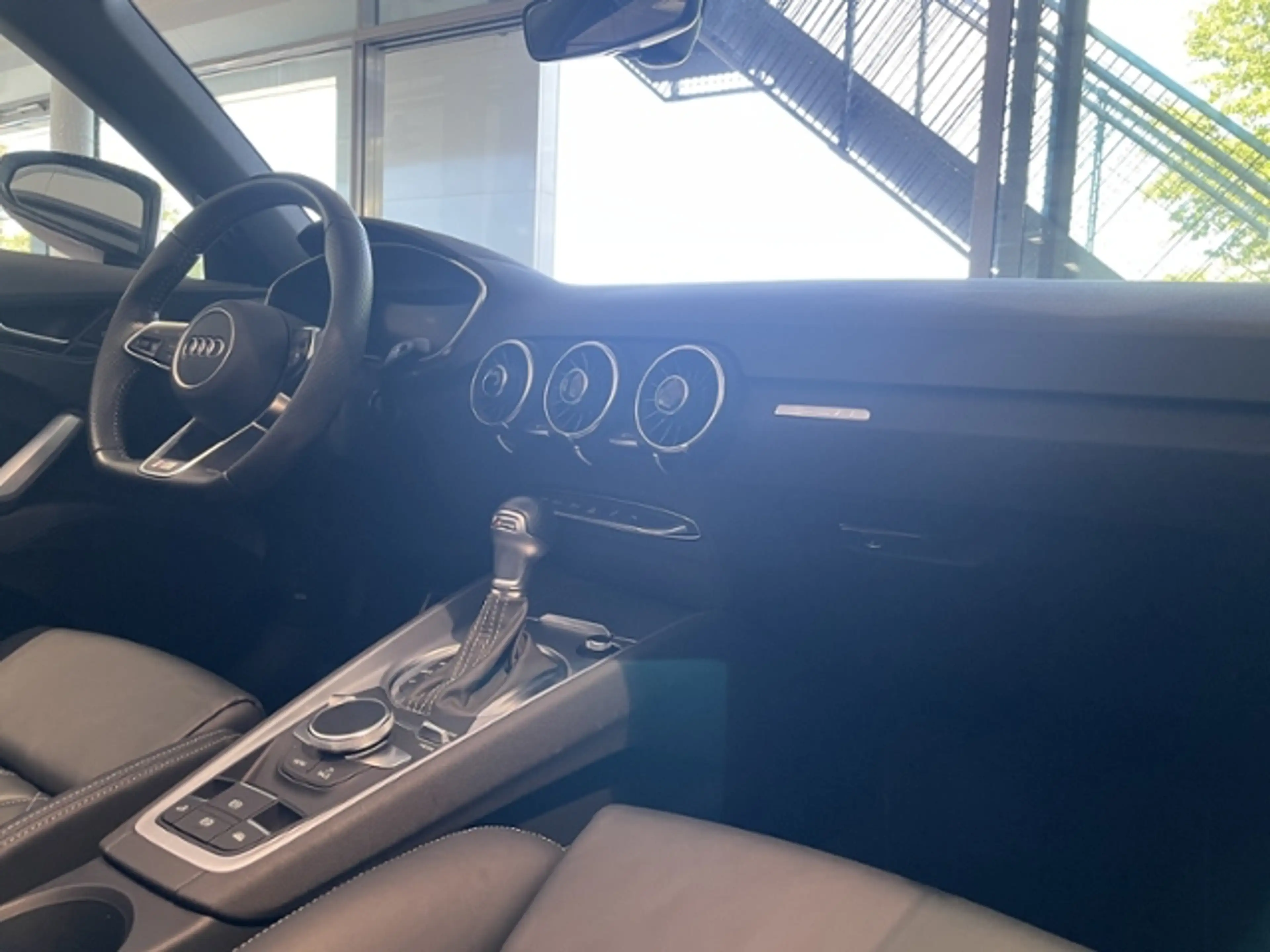 Audi TT Roadster 40 2.0 s-tronic S-line +NAV+PDC — photo 8