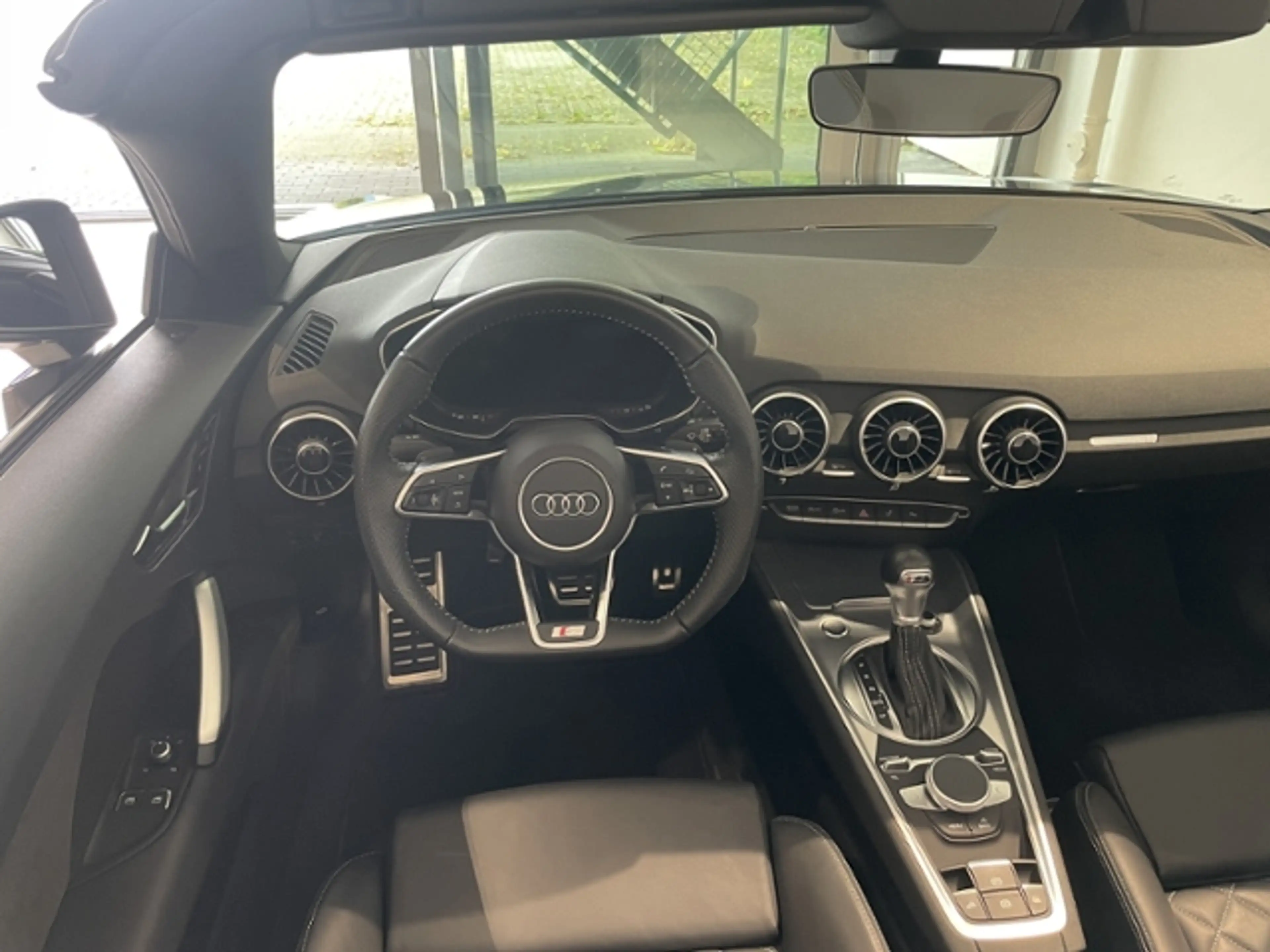 Audi TT Roadster 40 2.0 s-tronic S-line +NAV+PDC — photo 10