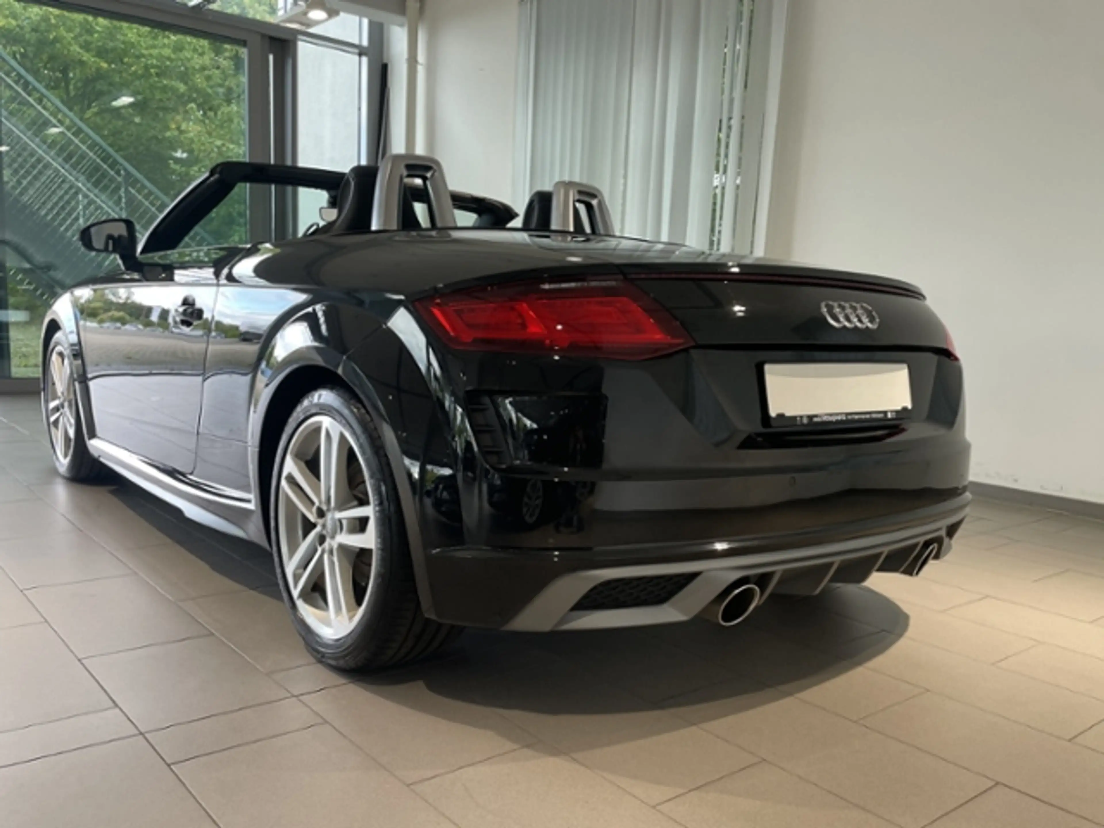 Audi TT Roadster 40 2.0 s-tronic S-line +NAV+PDC — photo 4