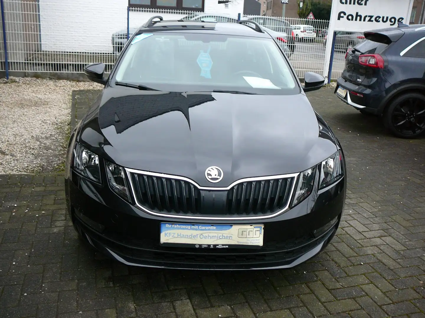 Skoda Octavia Sehr gepflegt,Scheckheft,Navigation,Klimaautomatik Negro - 2