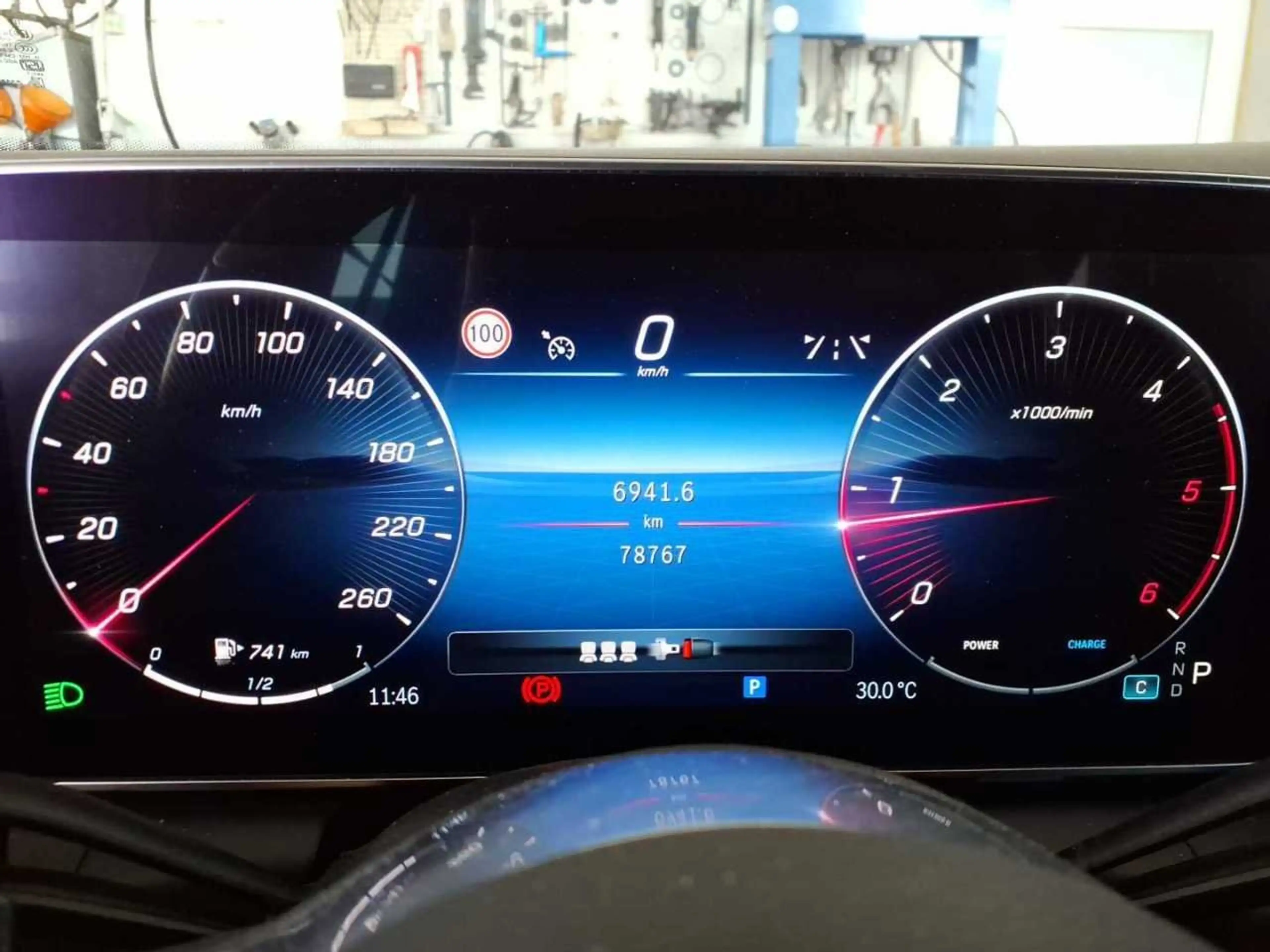 Mercedes-Benz GLC 220 d Avantgarde 4Matic BLIS El.Heckkl. LED — photo 9