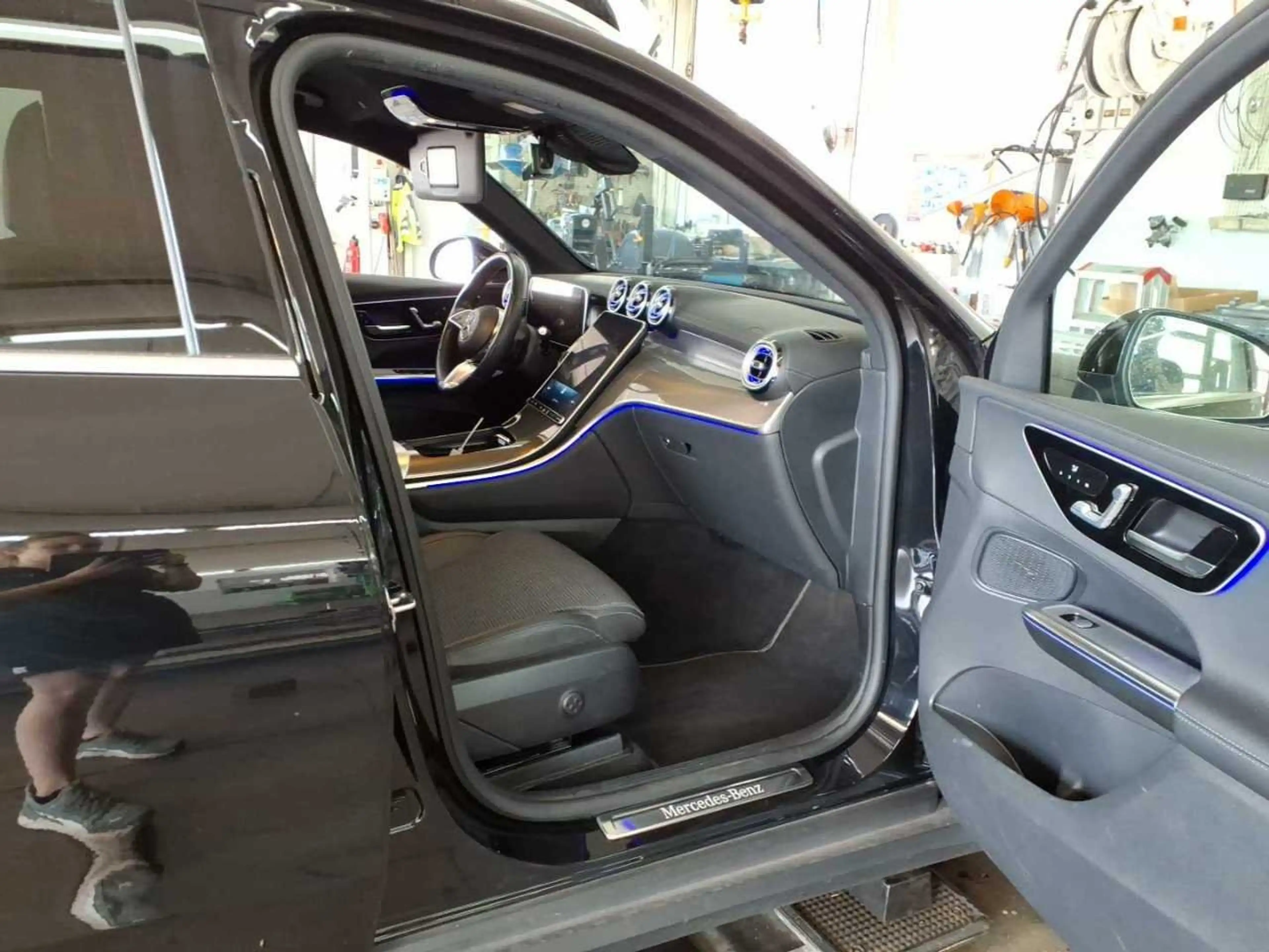 Mercedes-Benz GLC 220 d Avantgarde 4Matic BLIS El.Heckkl. LED — photo 8