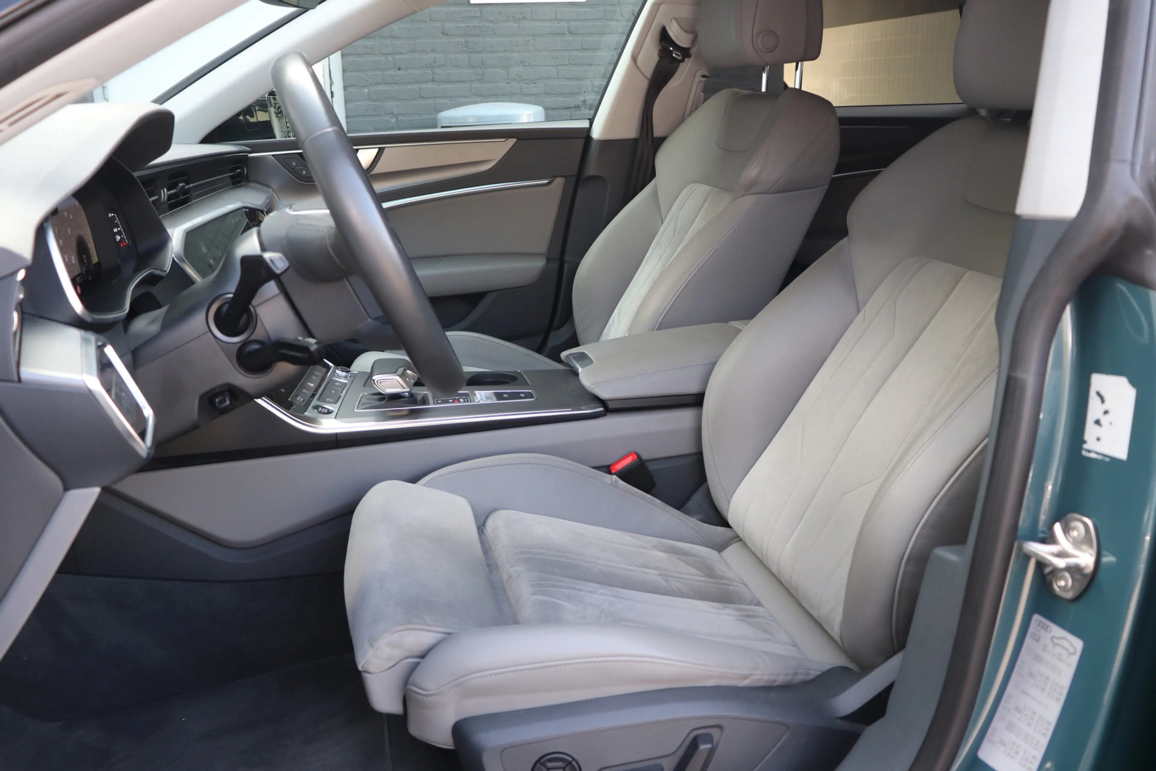 Audi A7 Sportback 50 TFSI e Quattro HU-Display Matrix 360C — photo 14