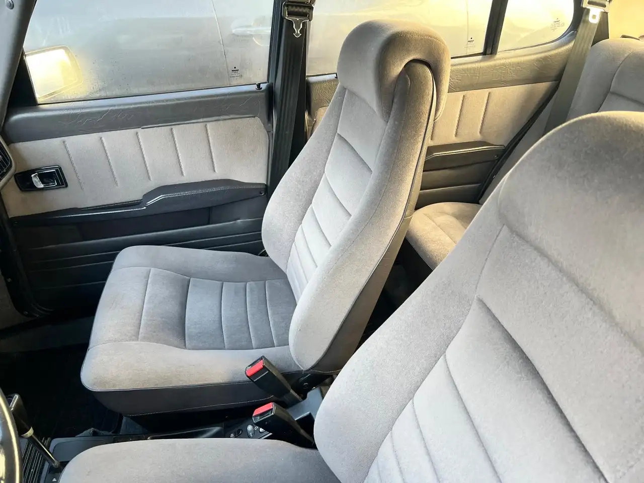 Saab 900 i, foto 11