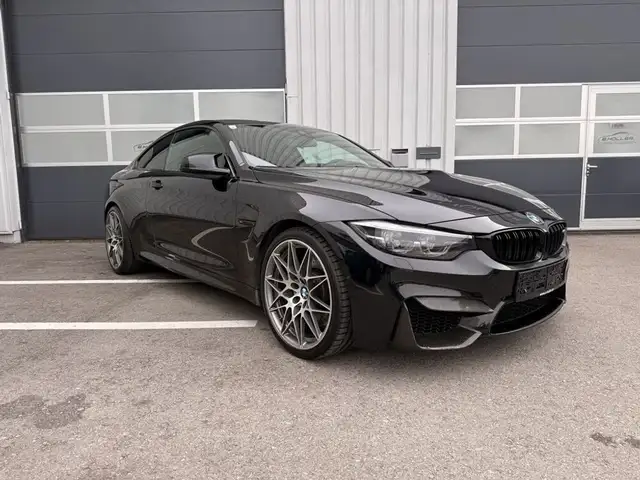 BMW M4 Competition Ansicht 3