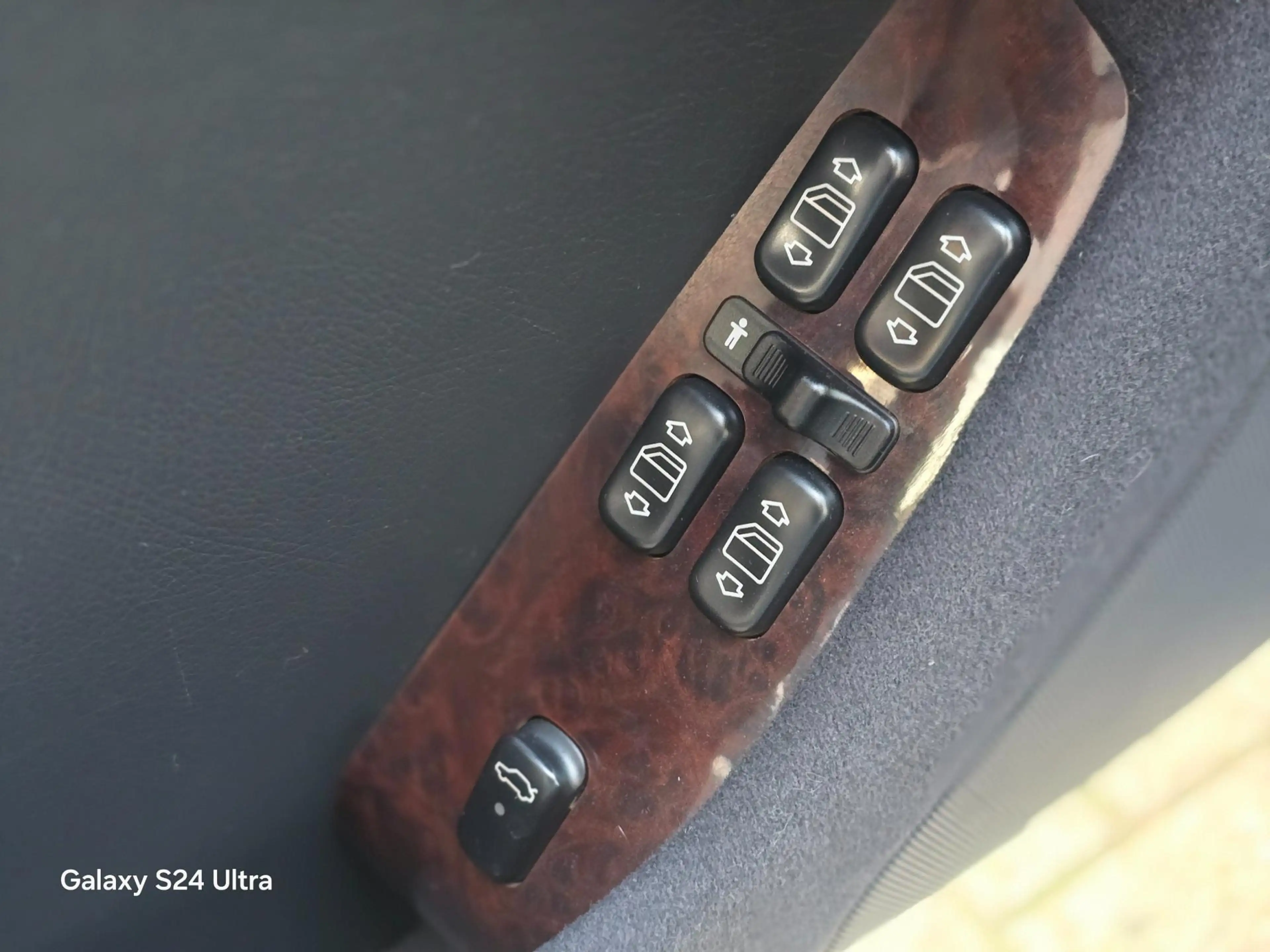 Mercedes-Benz S 320 AUT / Leder / Stoelverkoeling / Navi / Ecc / Elek — photo 15