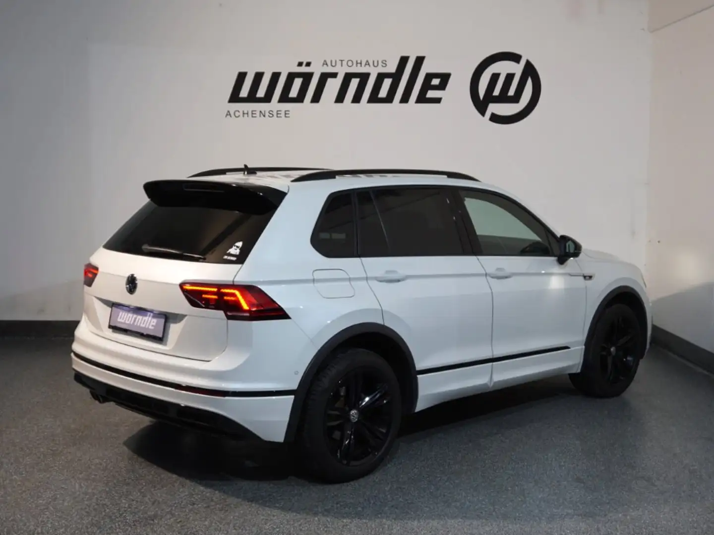 Volkswagen Tiguan Highline TDI SCR 4MOTION DSG Weiß - 2