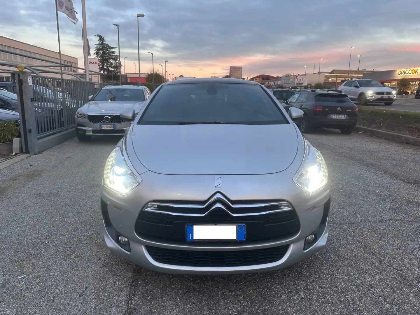 DS Automobiles DS 5 2.0 HDi 160 aut. Sport Chic Ezüst - 2