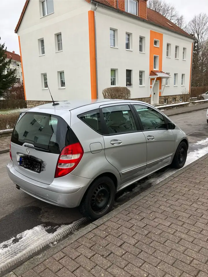 Mercedes-Benz A 200