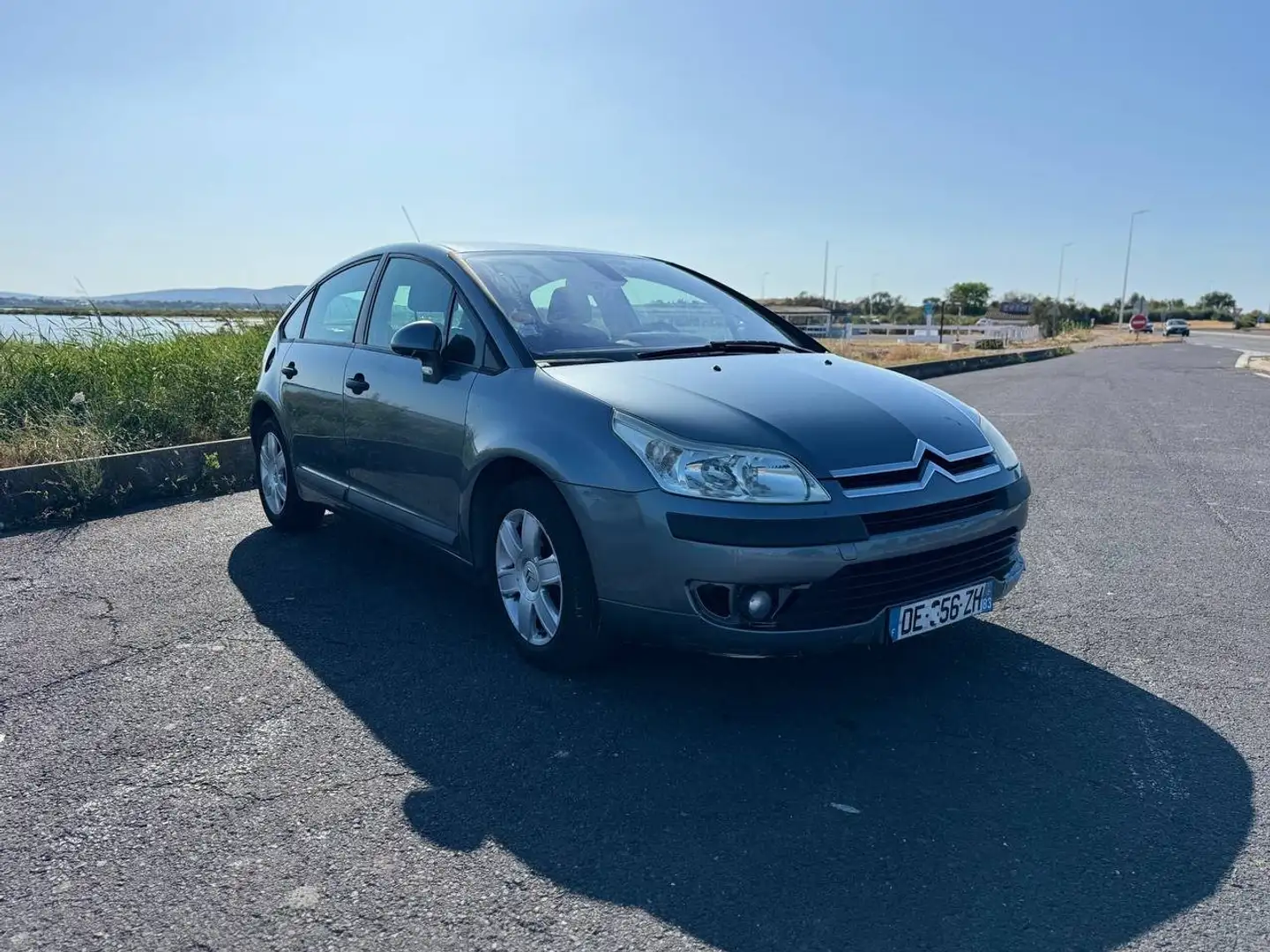 Citroen C4 C4 HDi 110 FAP Confort Gris - 1