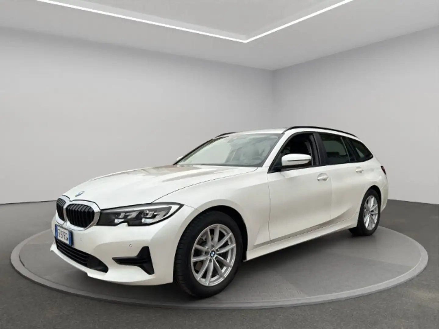 BMW 320 320d Touring Business Advantage aut. Bianco - 1