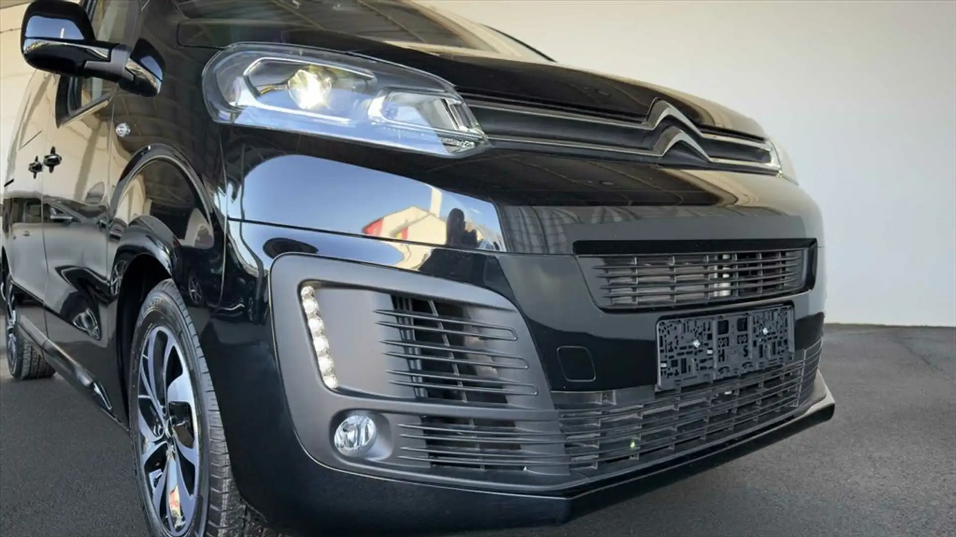 Citroen Spacetourer 2,0 Blue HDI Automatik 8- Sitzer Xenon Schwarz - 1