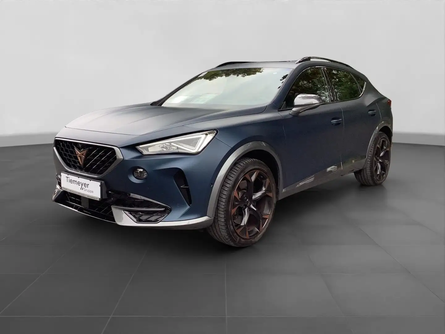 CUPRA Formentor 2.0 TSI 4D VZ PANO AHK BEATS LEDER Bleu - 2