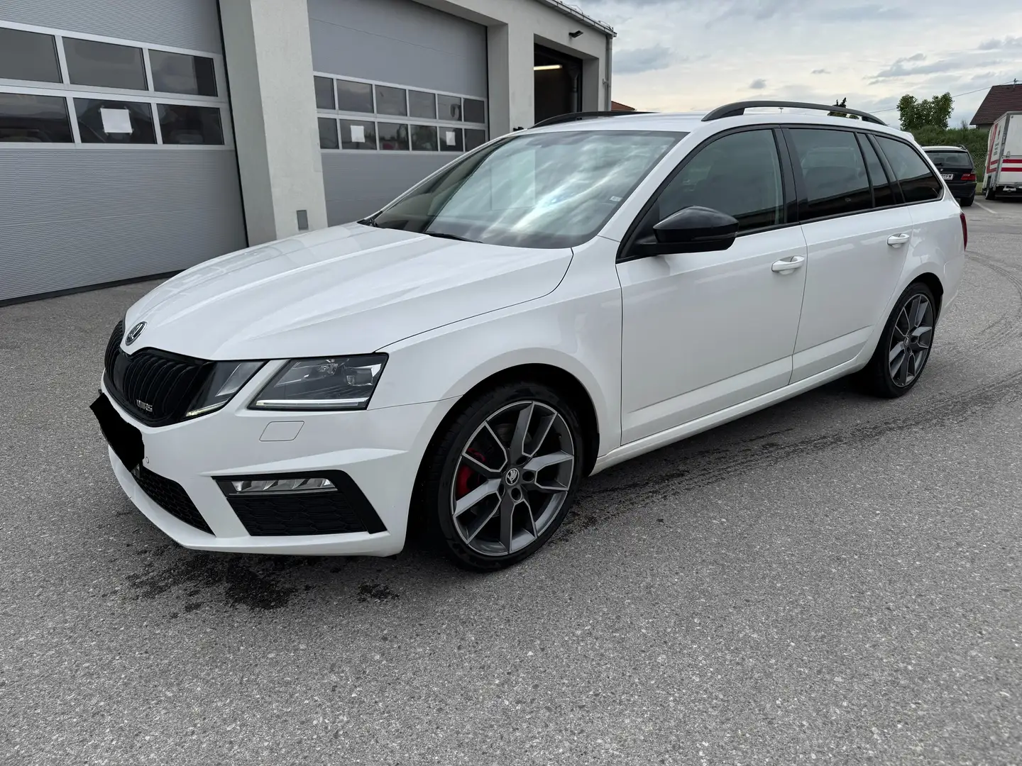 Skoda Octavia Combi RS 2,0 TDI DSG Weiß - 1