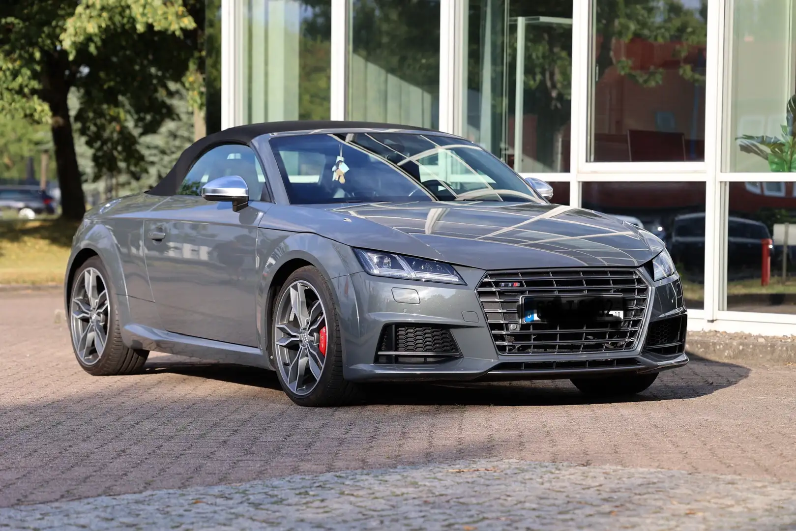 Audi TTS Roadster S tronic 375 PS Carbon 1.Hand - 1