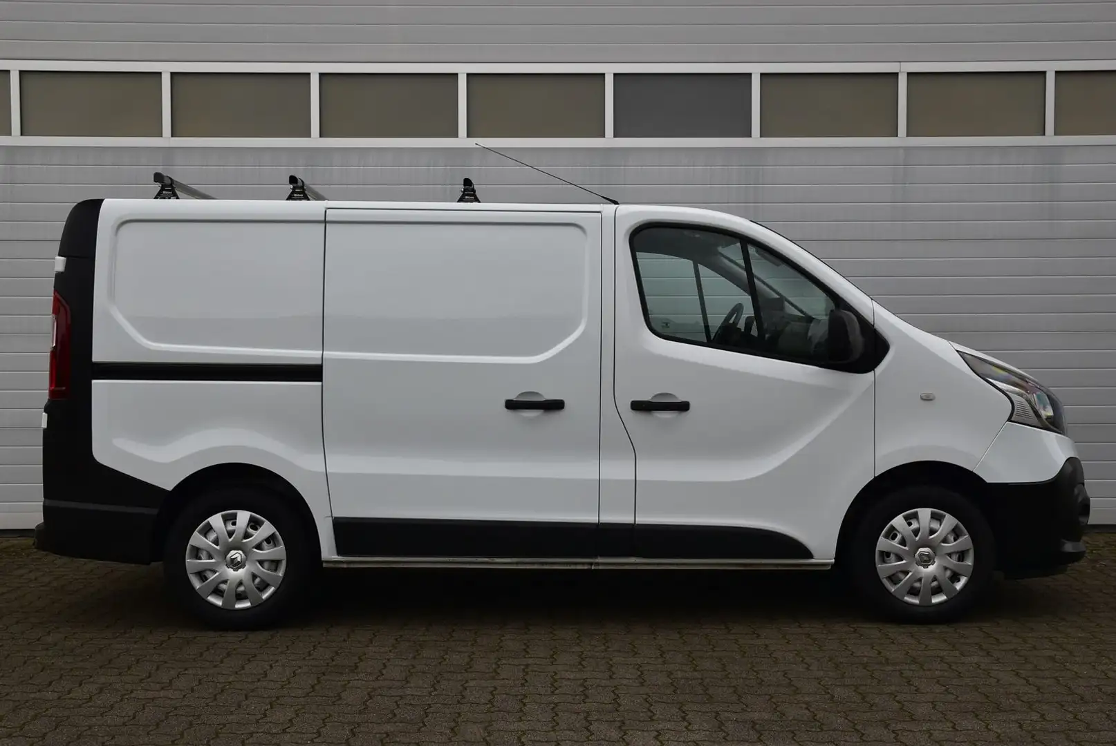 Renault Trafic L1H1 2,9t Komfort AHK/Kamera/SHZ/Klima Weiß - 2