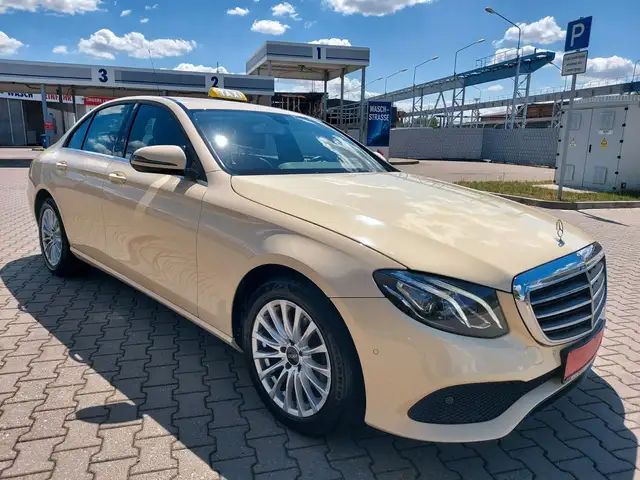 Mercedes-Benz E 200 E Limousine Autom. Taxi LED Kamera