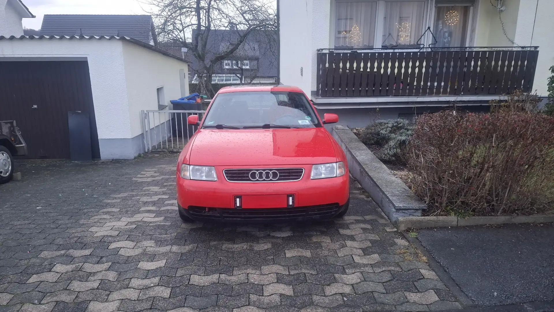 Audi A3 A3 1.8 Attraction Червоний - 1