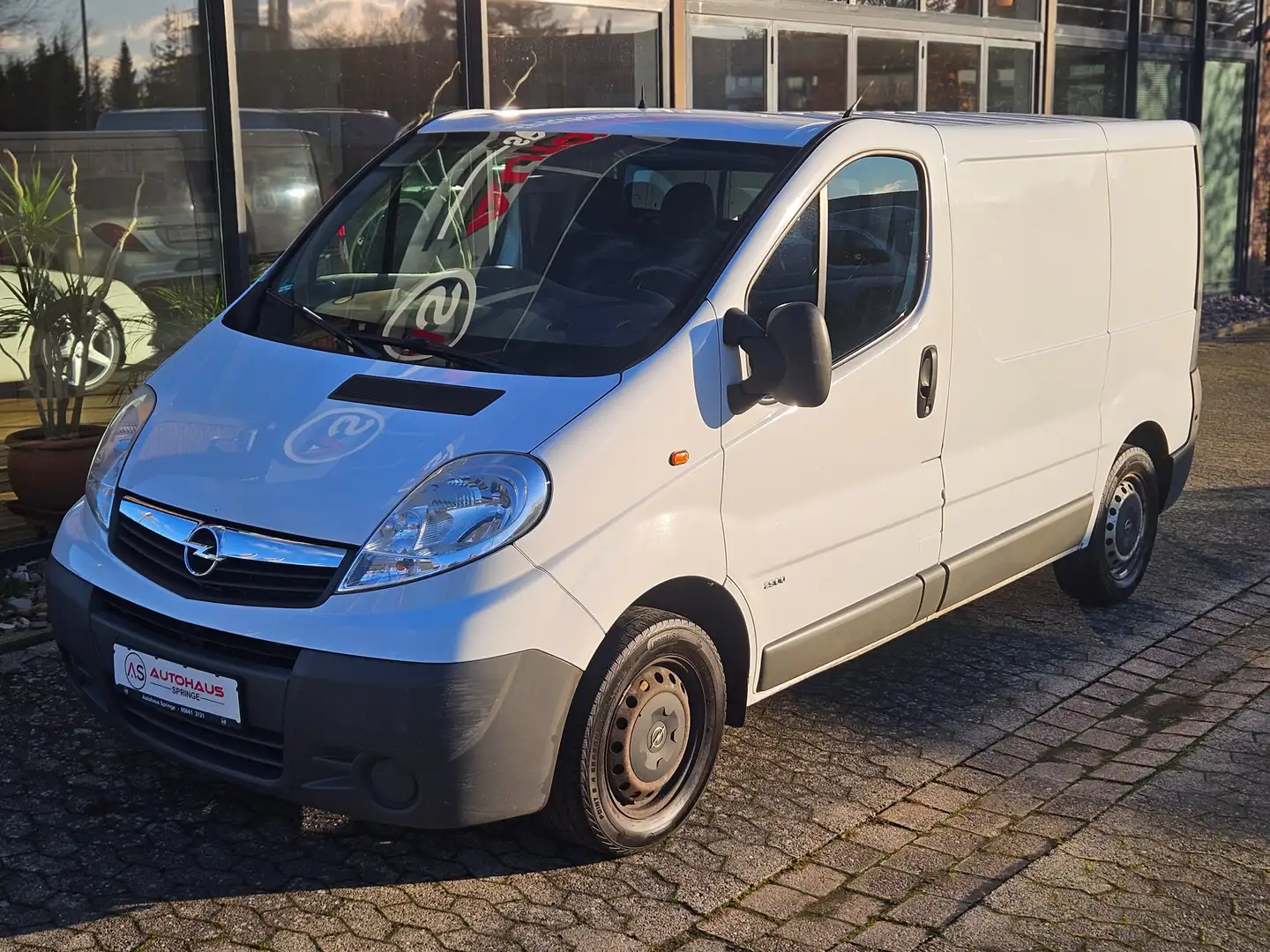 Opel Vivaro Kasten L1H1 2,9t *Export, Standheizung* Weiß - 1