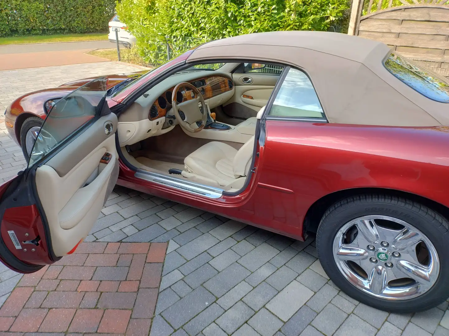 Jaguar XK8 XK8 Cabriolet Rot - 2