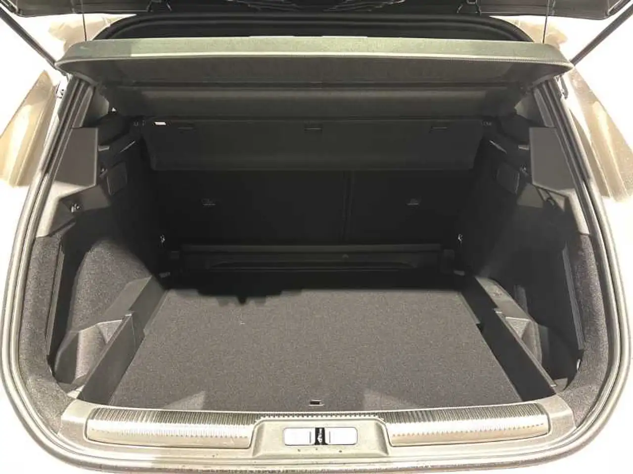 DS Automobiles DS 7 Crossback 7 1.5 bluehdi Pallas 130cv auto 7