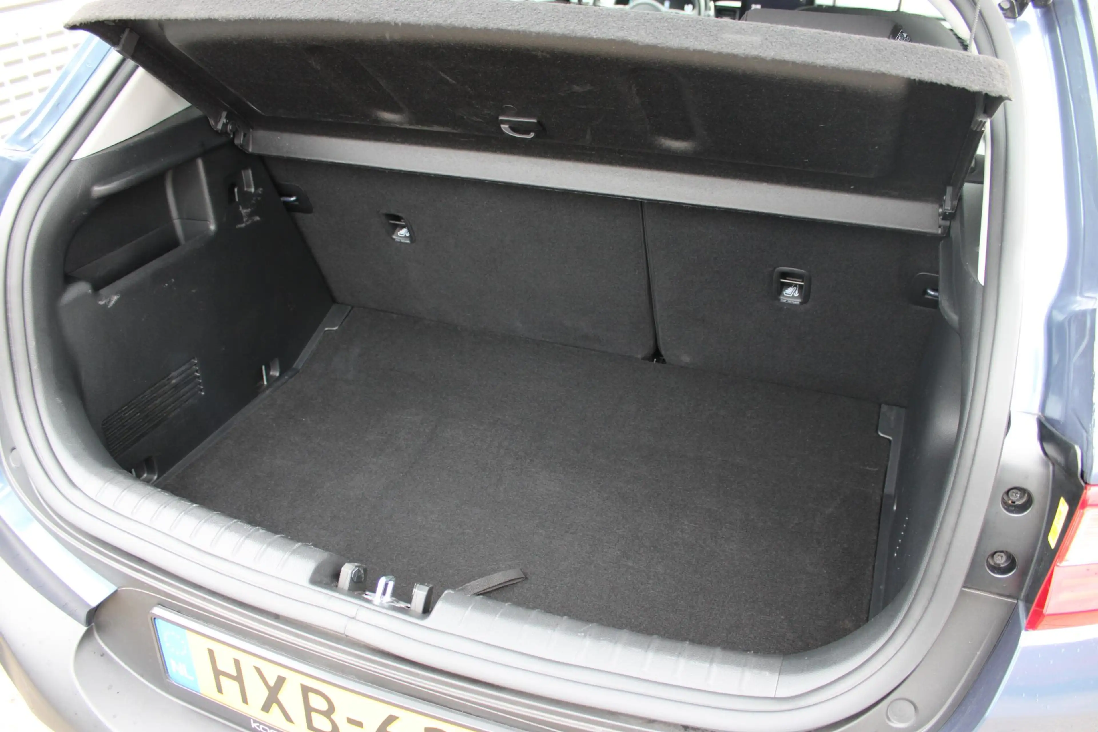 Kia Stonic 1.0 T-GDi MHEV DynamicLine — photo 11