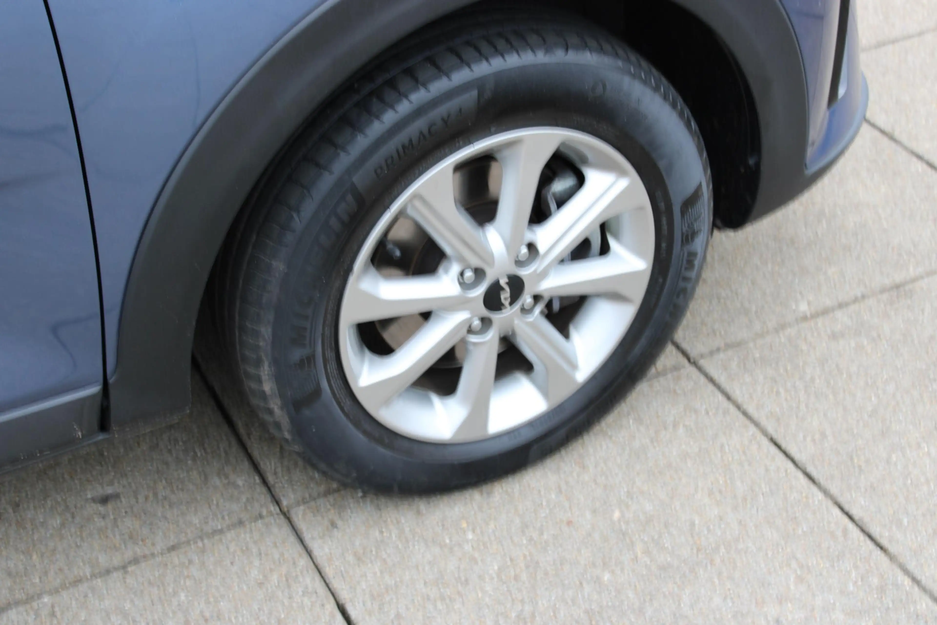 Kia Stonic 1.0 T-GDi MHEV DynamicLine — photo 7
