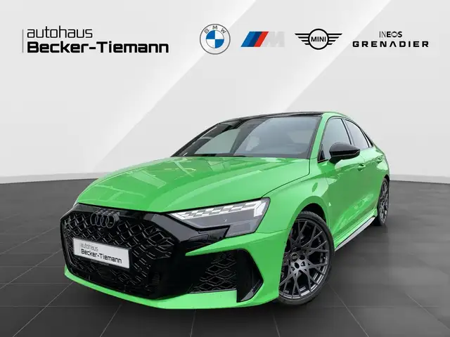 Audi RS3 2.5 TFSI Limousine quattro S tronic 280 KMH*PANO*S