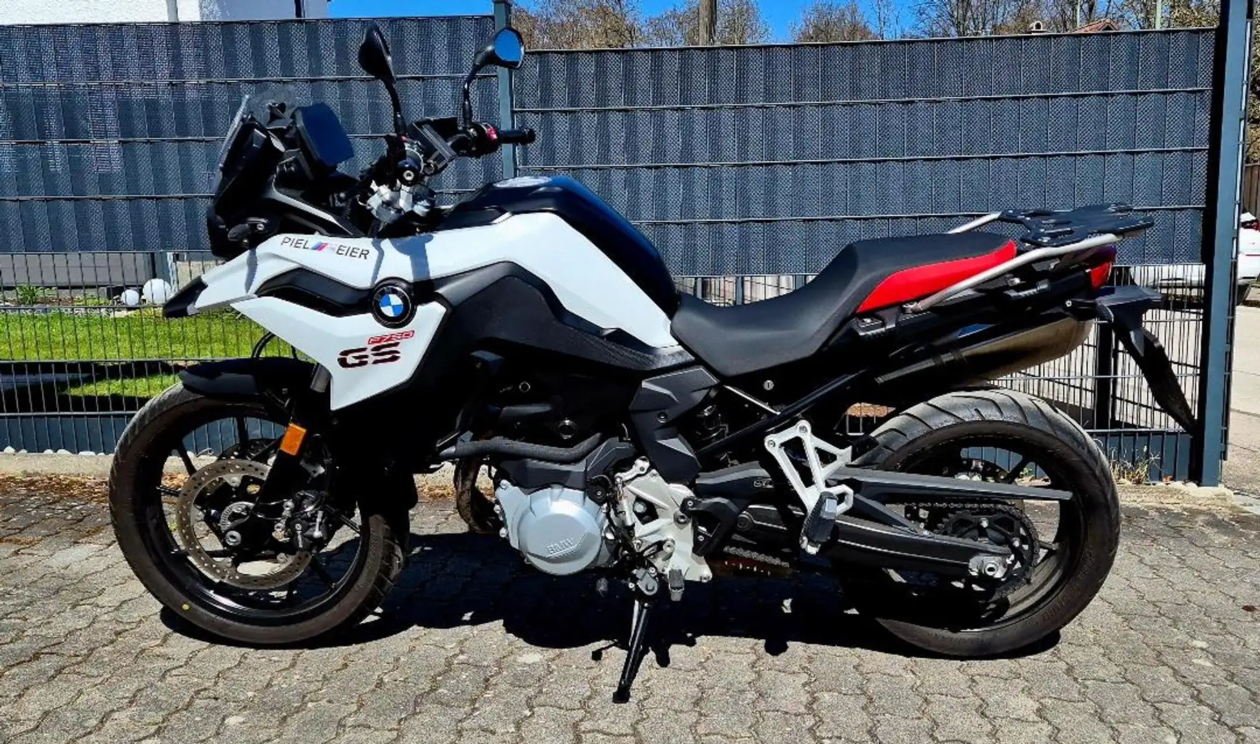 BMW F 750 GS (Tieferlegung/geringe Laufleistung/2 Sitzbänke) Alb - 1