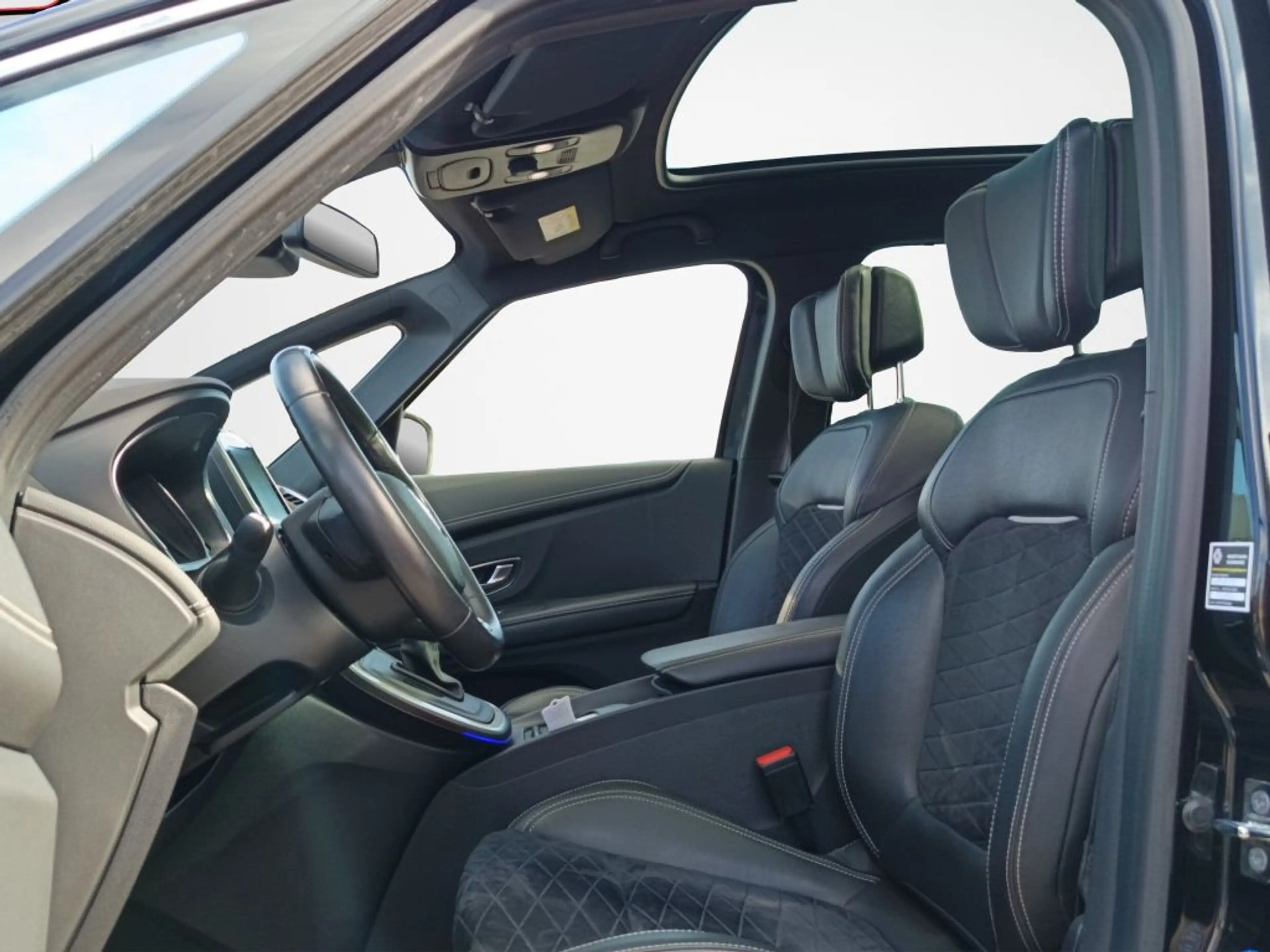 Renault Grand Scenic TCe160 EDC EXECUTIVE Bose Soundsystem + Panorama G — photo 6